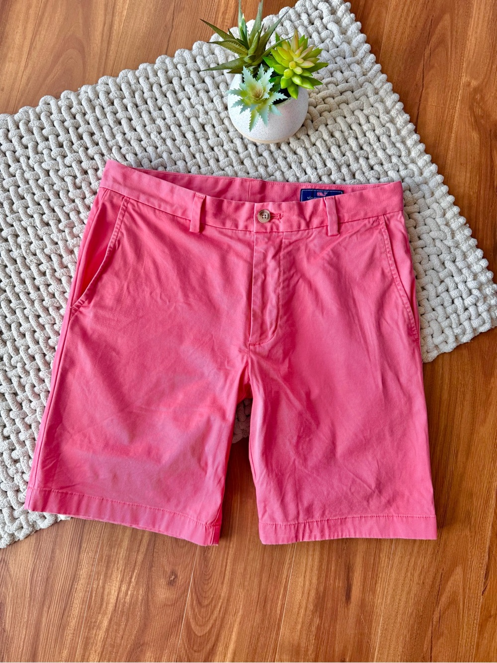 Vineyard Vines | Men’s 9” Stretch Breaker Shorts in Lobster Reef | 30